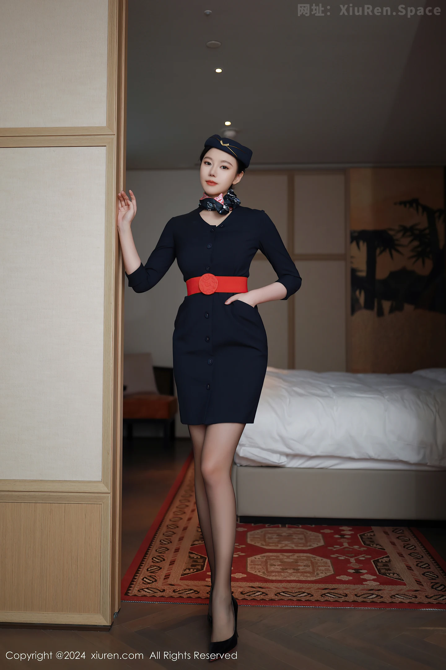 图片[4]-[XiuRen秀人网]VOL.8942 模特安然anran性感空姐制服露红色内衣配超薄黑丝撩人诱惑写真79P-秀人网官方网站